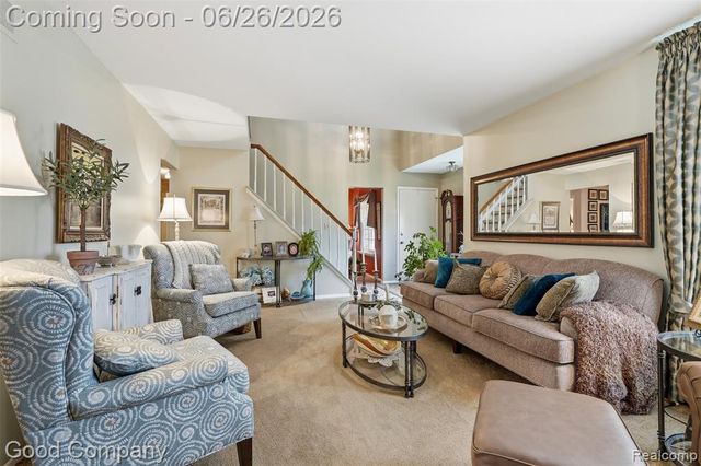 38630 Meeting House Lane, Livonia, MI 48154