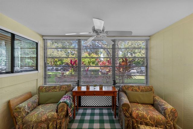 3277 FOX CHASE CIRCLE N 105, Palm Harbor, FL 34683