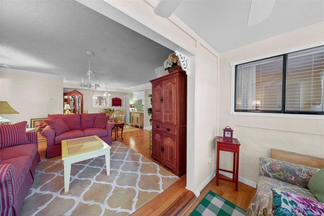 3277 FOX CHASE CIRCLE N 105, Palm Harbor, FL 34683