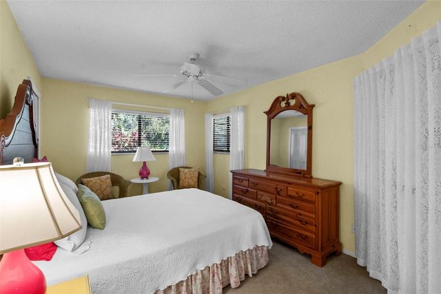 3277 FOX CHASE CIRCLE N 105, Palm Harbor, FL 34683