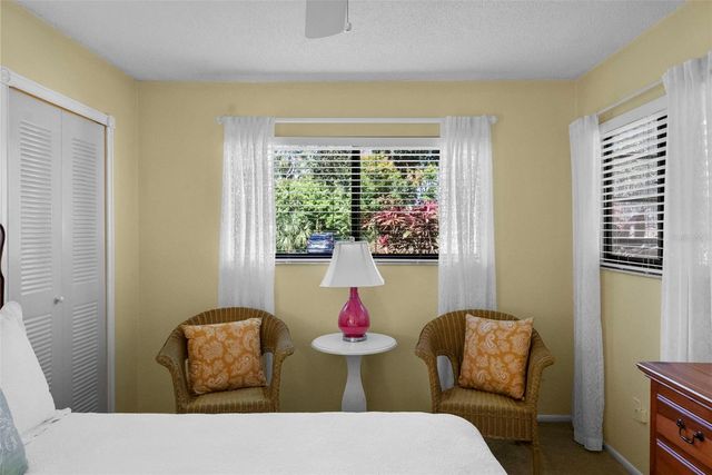 3277 FOX CHASE CIRCLE N 105, Palm Harbor, FL 34683