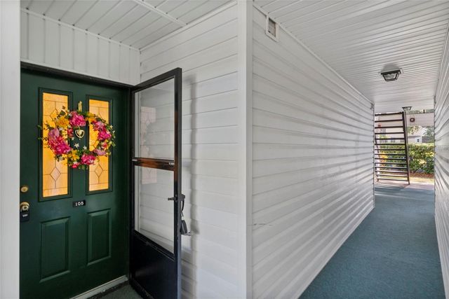 3277 FOX CHASE CIRCLE N 105, Palm Harbor, FL 34683