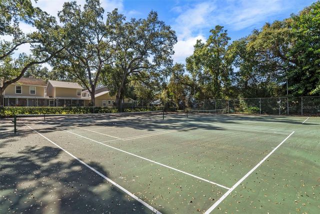 3277 FOX CHASE CIRCLE N 105, Palm Harbor, FL 34683