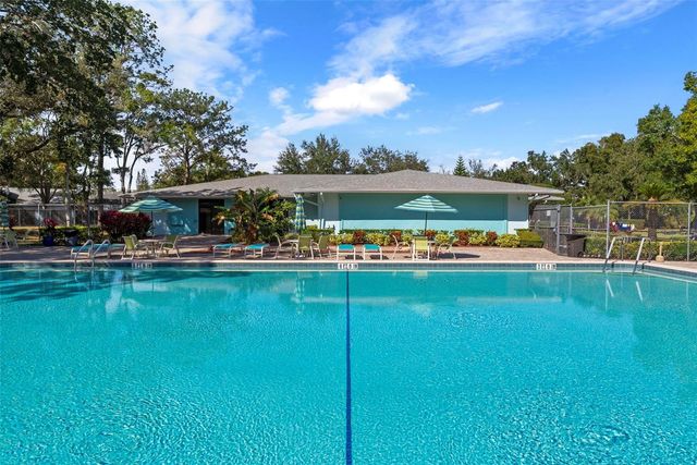 3277 FOX CHASE CIRCLE N 105, Palm Harbor, FL 34683