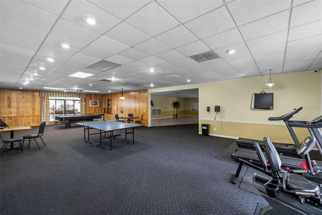 3277 FOX CHASE CIRCLE N 105, Palm Harbor, FL 34683