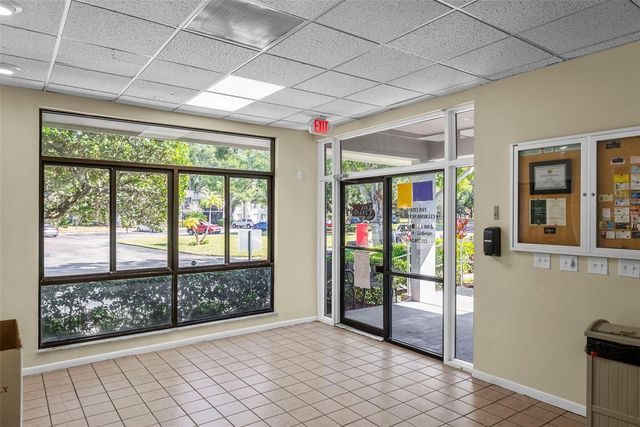 3277 FOX CHASE CIRCLE N 105, Palm Harbor, FL 34683