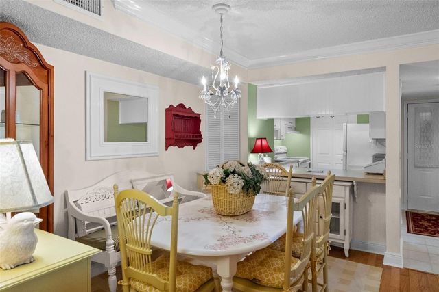 3277 FOX CHASE CIRCLE N 105, Palm Harbor, FL 34683