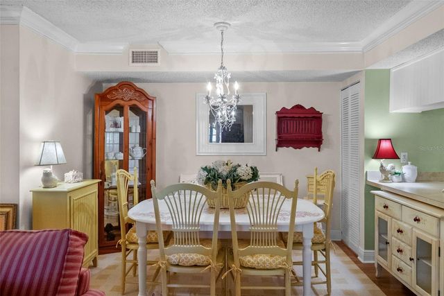 3277 FOX CHASE CIRCLE N 105, Palm Harbor, FL 34683