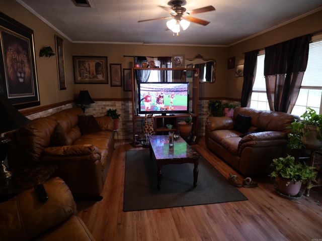 718 Oak Street, Prescott, AR 71857