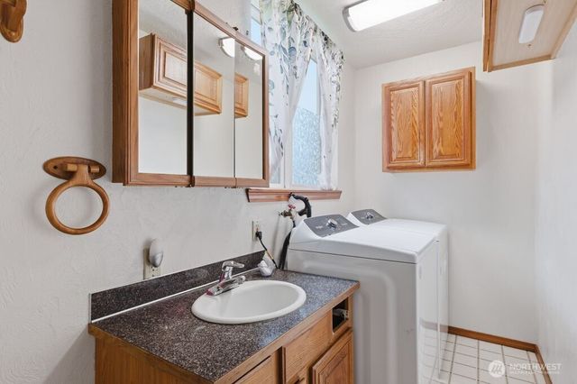 41 W Pyramid Ct., Shelton, WA 98584