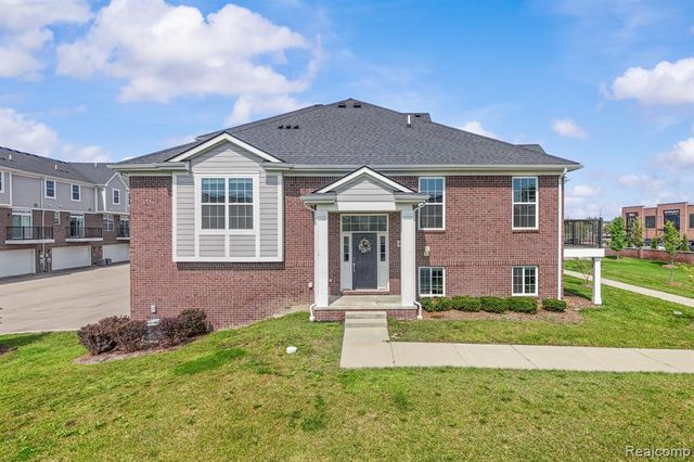 49503 Lantern Way 42, Canton, MI 48188