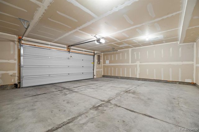 49503 Lantern Way 42, Canton, MI 48188