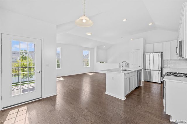 49503 Lantern Way 42, Canton, MI 48188