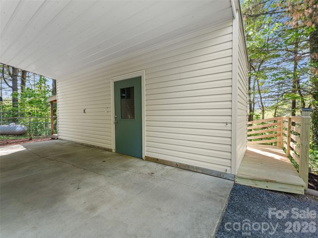 387 Crystal Creek Drive, Pisgah Forest, NC 28768