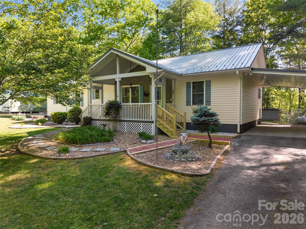387 Crystal Creek Drive, Pisgah Forest, NC 28768