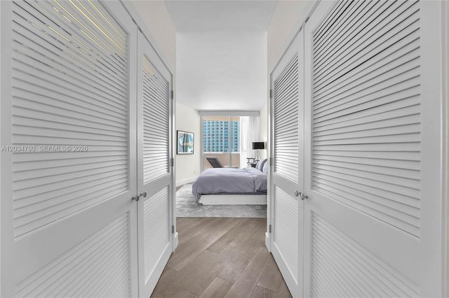 300 S Pointe Drive 809, Miami Beach, FL 33139