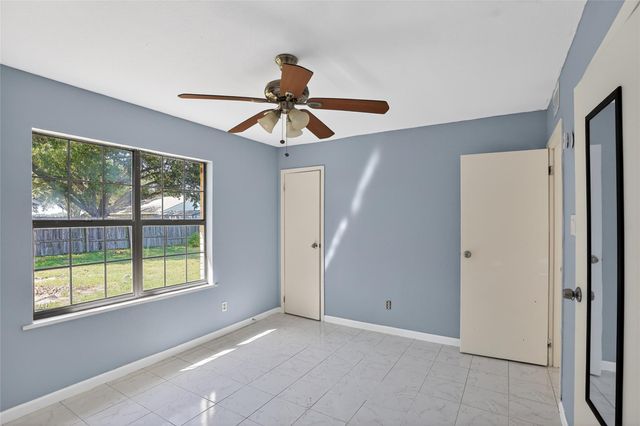 1308 Pendergrass ST, Lockhart, TX 78644