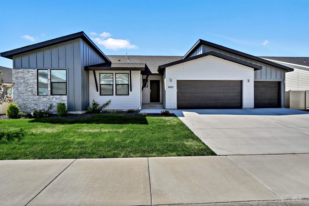 1401 W Riodosa Dr, Meridian, ID 83642