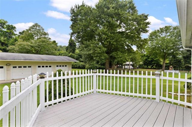 576 Reeceburg Road SE, Silver Creek, GA 30173