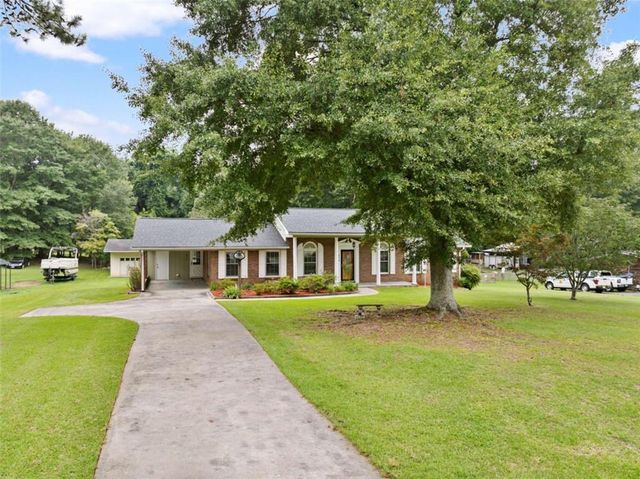 576 Reeceburg Road SE, Silver Creek, GA 30173
