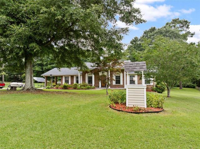 576 Reeceburg Road SE, Silver Creek, GA 30173