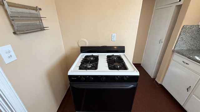 1405 N Vagedes Avenue, Fresno, CA 93728