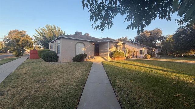 1405 N Vagedes Avenue, Fresno, CA 93728