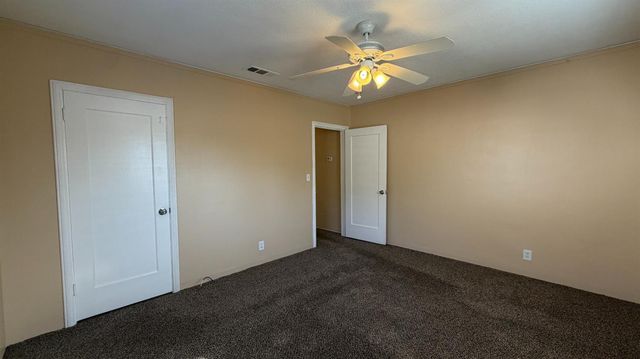 1405 N Vagedes Avenue, Fresno, CA 93728