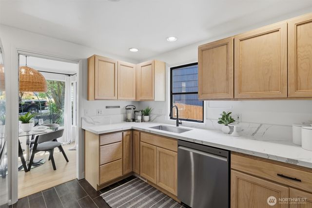 4076 NE 87th Street, Seattle, WA 98115