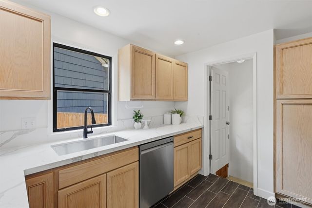 4076 NE 87th Street, Seattle, WA 98115
