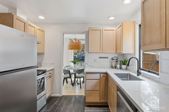 4076 NE 87th Street, Seattle, WA 98115