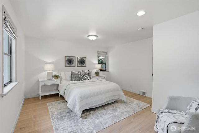 4076 NE 87th Street, Seattle, WA 98115