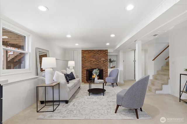 4076 NE 87th Street, Seattle, WA 98115