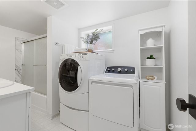 4076 NE 87th Street, Seattle, WA 98115