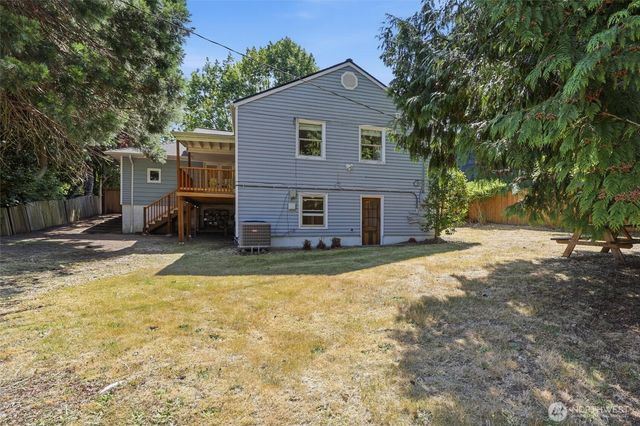 4076 NE 87th Street, Seattle, WA 98115