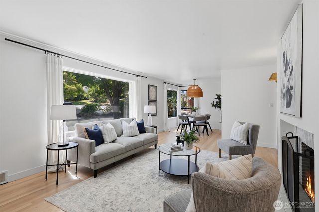 4076 NE 87th Street, Seattle, WA 98115