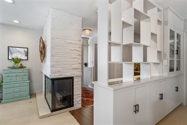 1206 S Prospect Avenue, Champaign, IL 61820