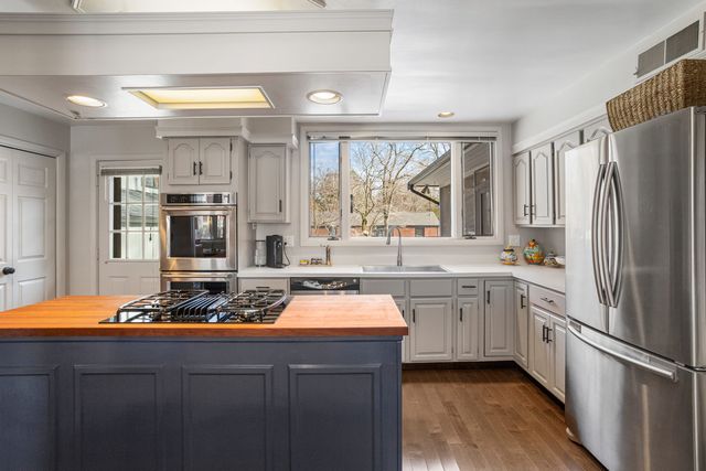 1206 S Prospect Avenue, Champaign, IL 61820