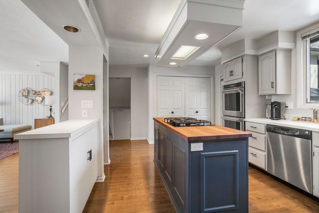 1206 S Prospect Avenue, Champaign, IL 61820