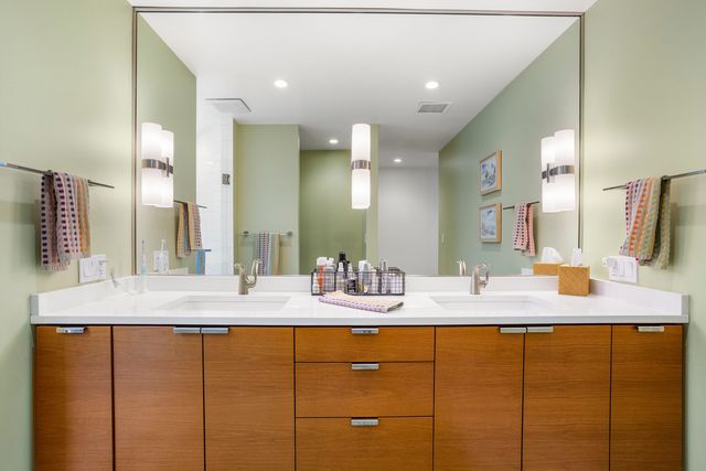 1206 S Prospect Avenue, Champaign, IL 61820