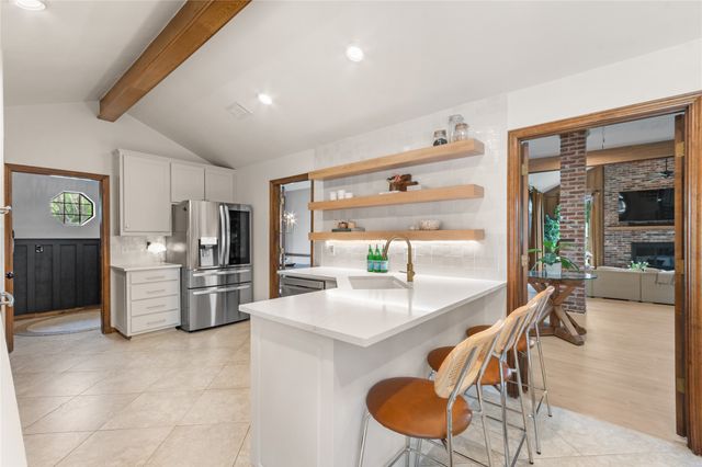 175 Oak Trail Drive, Double Oak, TX 75077