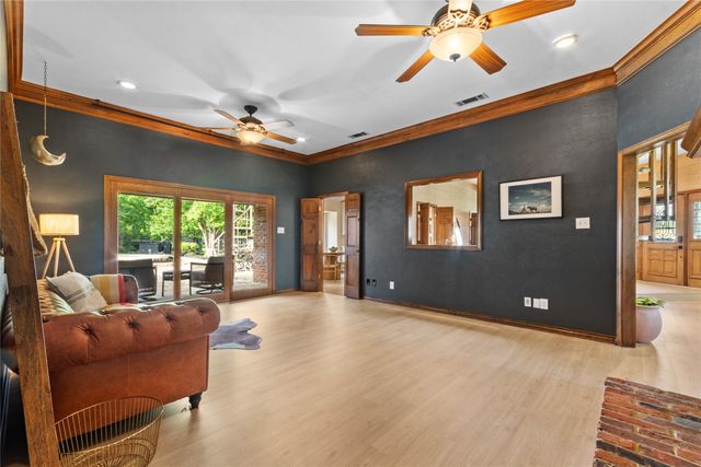 175 Oak Trail Drive, Double Oak, TX 75077