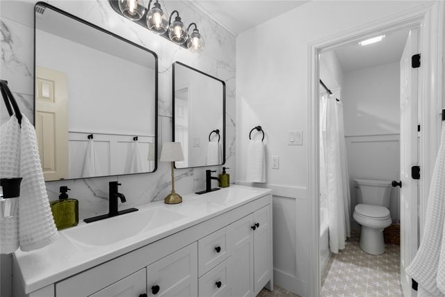 175 Oak Trail Drive, Double Oak, TX 75077