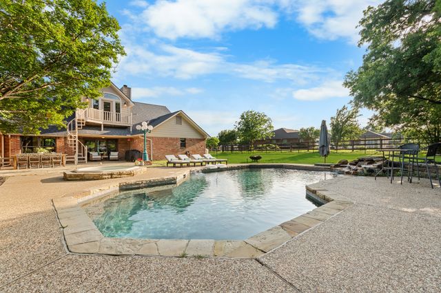 175 Oak Trail Drive, Double Oak, TX 75077