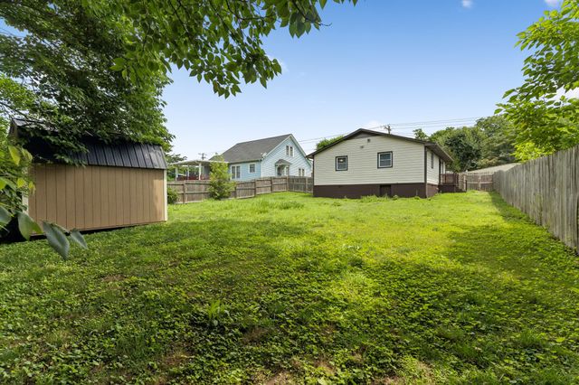 106 Jordan Ave, Mount Pleasant, TN 38474