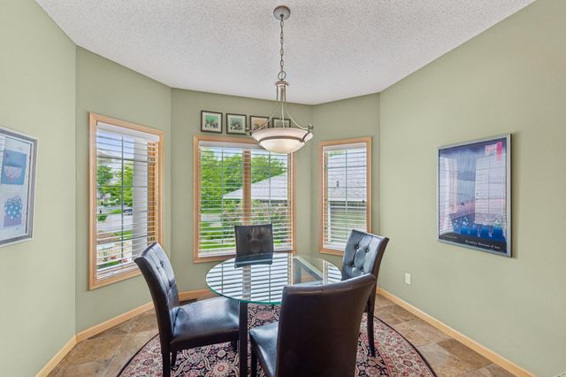 9009 Sutton Drive, Eden Prairie, MN 55347