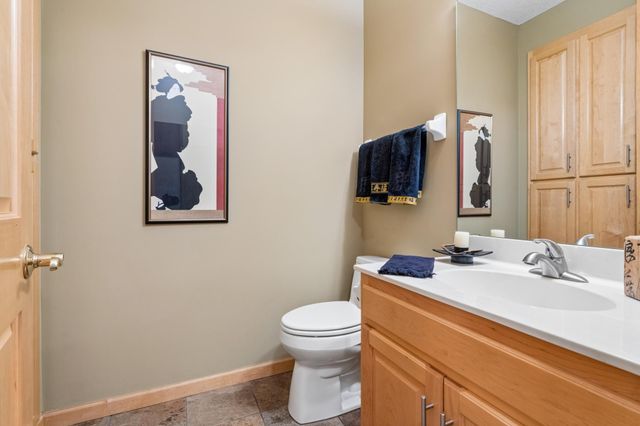 9009 Sutton Drive, Eden Prairie, MN 55347