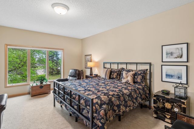 9009 Sutton Drive, Eden Prairie, MN 55347