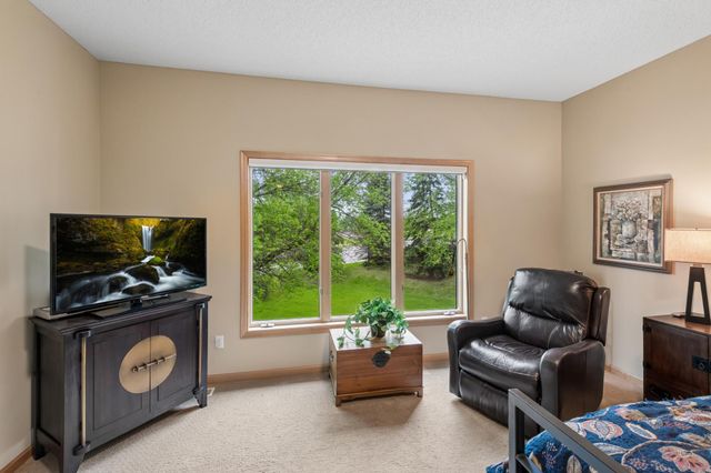 9009 Sutton Drive, Eden Prairie, MN 55347