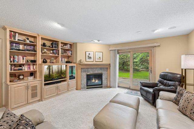 9009 Sutton Drive, Eden Prairie, MN 55347